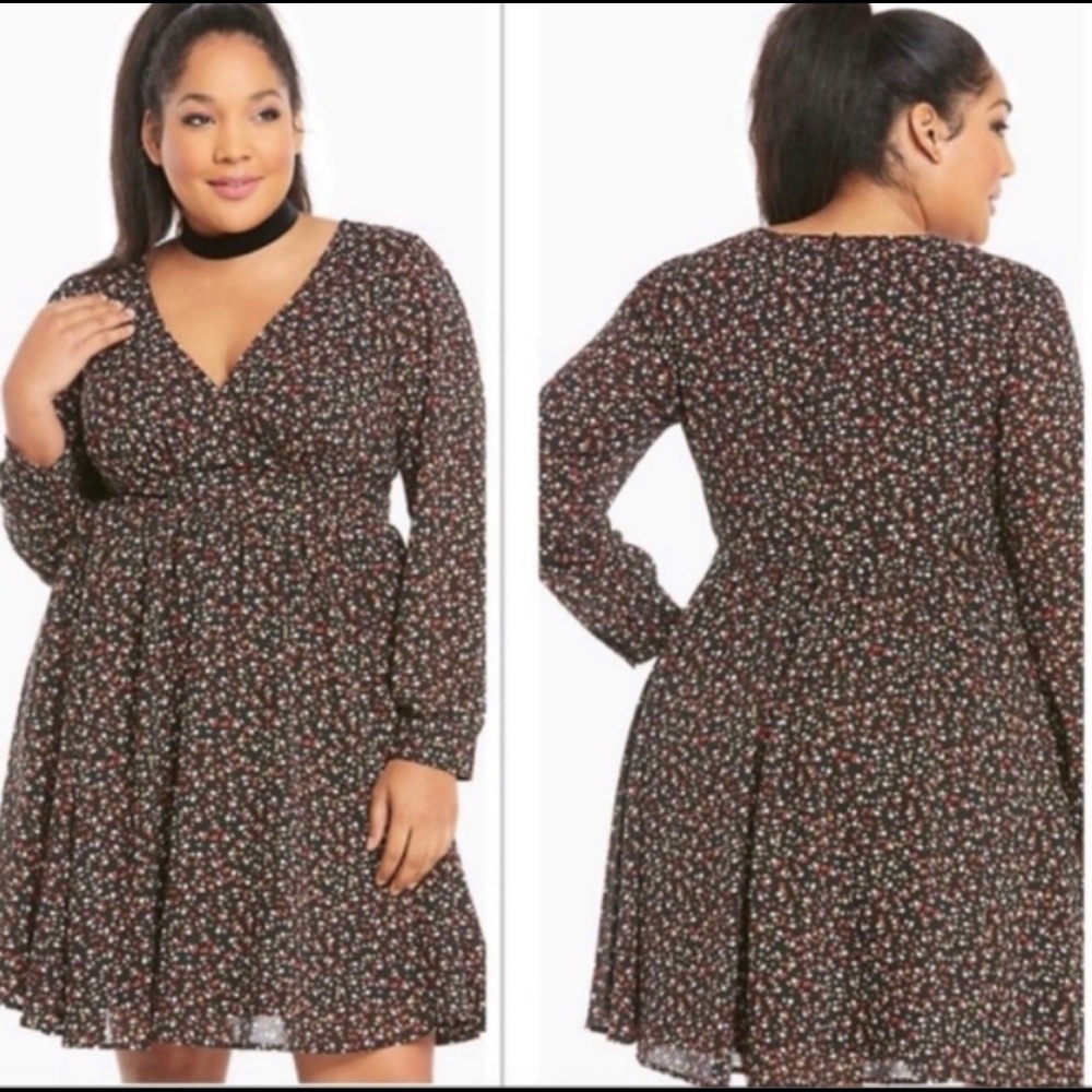 TORRID Black Floral Long Sleeve Skater Dress. Size 22.